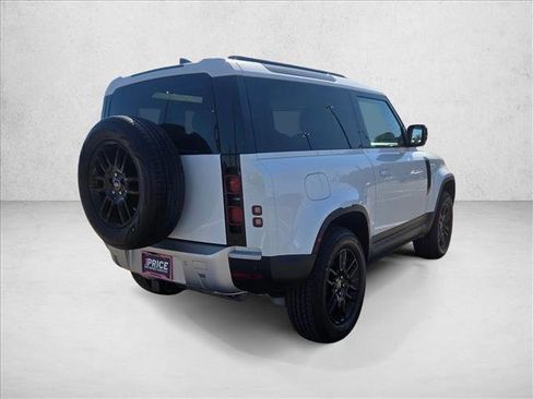 Used 2024 Land Rover Defender 90 S image 5
