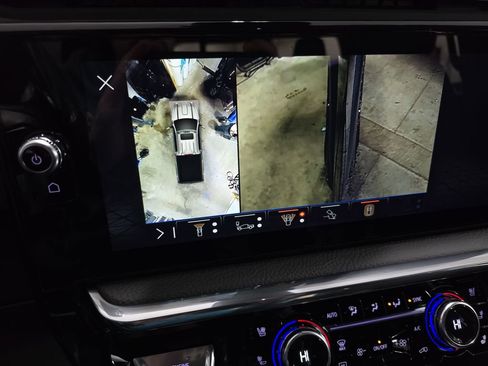 New 2026 GMC Sierra 3500 Denali w/ Denali Reserve Package AWD/4WD image 26