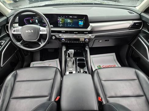 Used 2025 Kia Telluride S AWD/4WD image 16