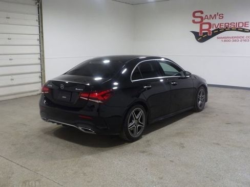 Used 2021 Mercedes-Benz A 220 4MATIC image 4