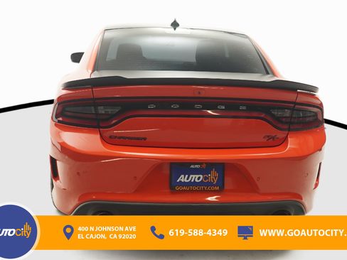 Used 2018 Dodge Charger R/T Scat Pack image 12