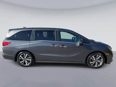 Certified 2022 Honda Odyssey Touring image 2