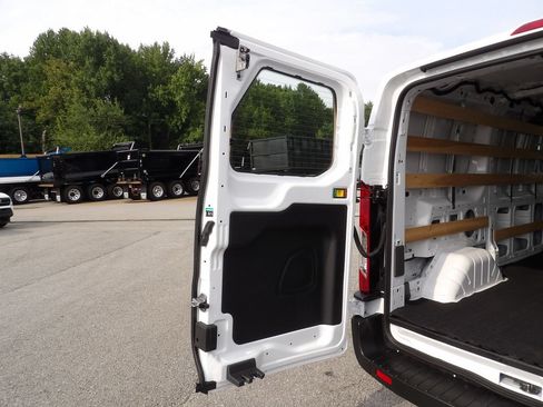 Used 2025 Ford Transit 250 Low Roof w/ Exterior Upgrade Package RWD image 39
