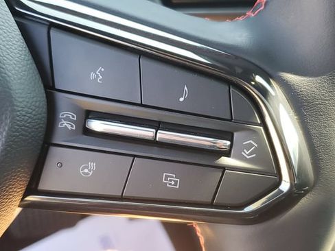 Used 2025 Chevrolet Equinox EV RS FWD image 11