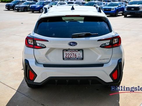 Used 2024 Subaru Crosstrek 2.0i Premium image 4