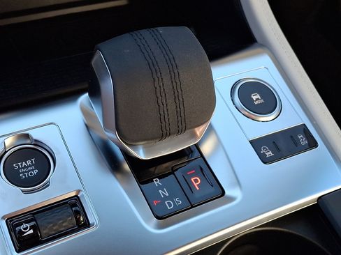 New 2026 Jaguar F-PACE R-Dynamic S image 13