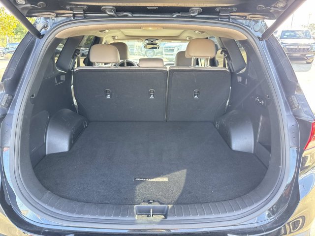 Used 2023 Hyundai Santa Fe Limited FWD image 12