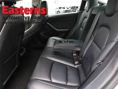 Used 2023 Tesla Model 3 Standard Range image 16
