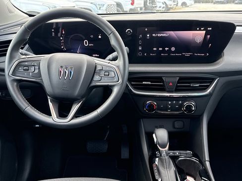 Used 2025 Buick Encore GX Preferred w/ Advanced Technology Package FWD image 4