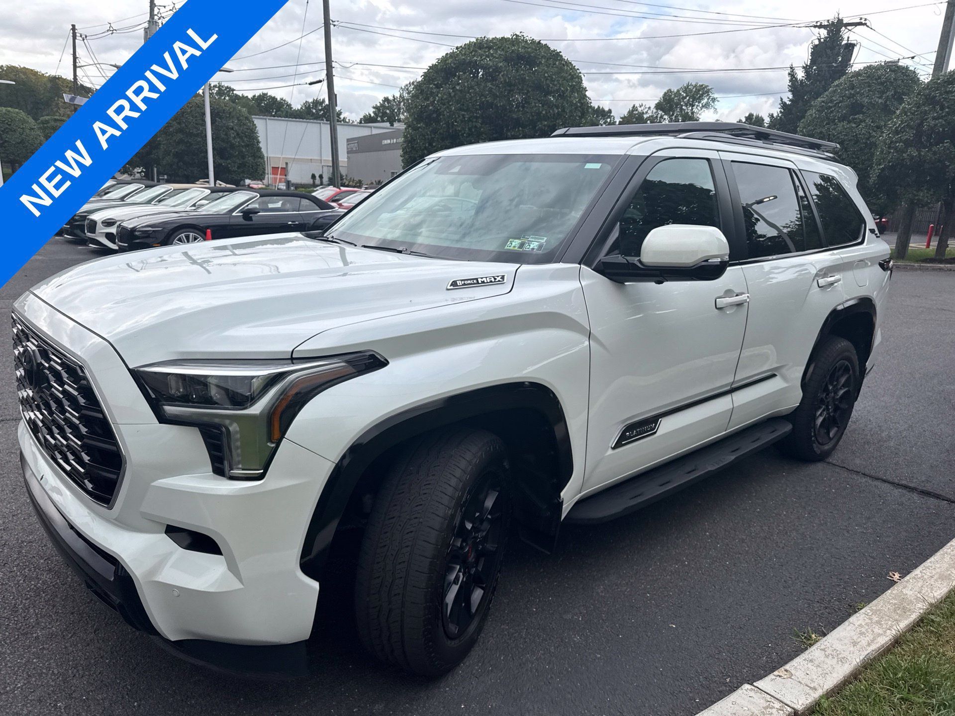 Used 2025 Toyota Sequoia Platinum w/ TRD Off-Road Package AWD/4WD image 5