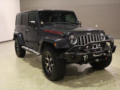 Used 2016 Jeep Wrangler Unlimited Sahara w/ Connectivity Group
