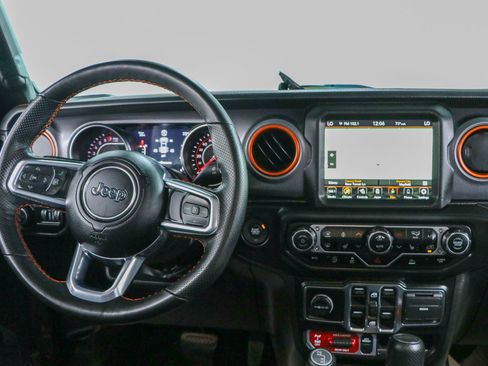 Used 2022 Jeep Gladiator Mojave w/ LED Lighting Group AWD/4WD image 18