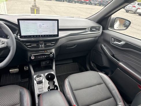 Used 2023 Ford Escape ST-Line w/ Tech Pack #1 AWD/4WD image 13
