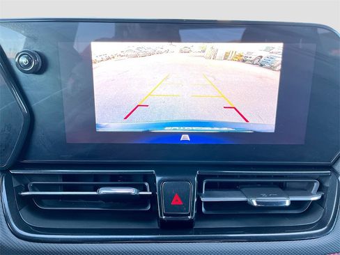 Used 2024 Chevrolet TrailBlazer RS w/ Convenience Package image 13