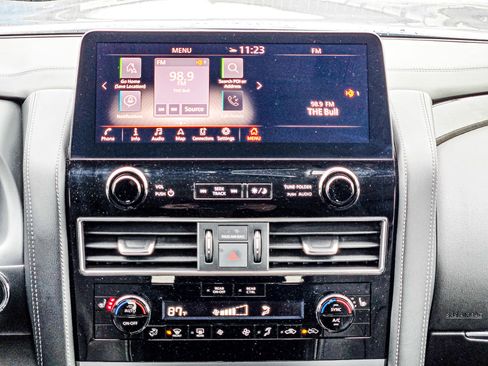 Used 2024 INFINITI QX80 Luxe image 18