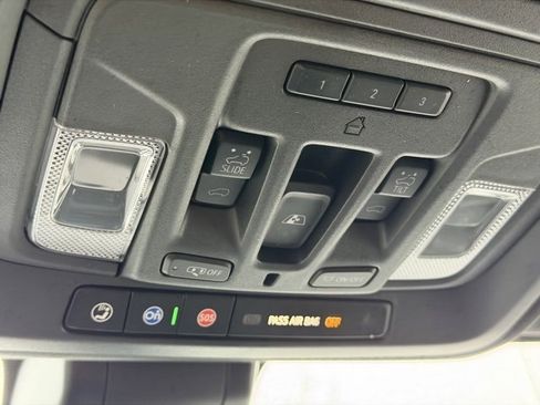 Used 2020 GMC Sierra 1500 AT4 w/ AT4 Premium Package image 20