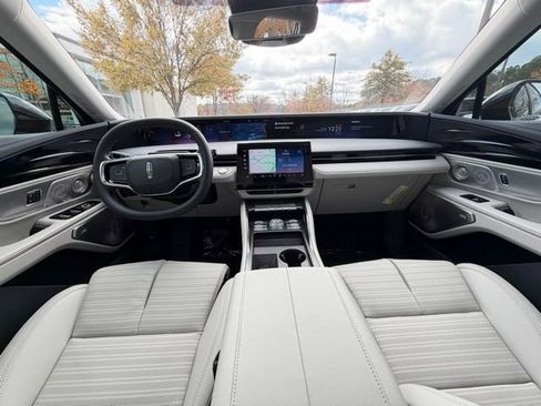 New 2026 Lincoln Nautilus Reserve image 11