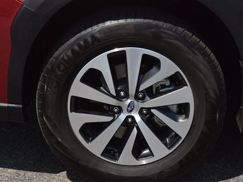 Used 2024 Subaru Outback Premium AWD/4WD image 11