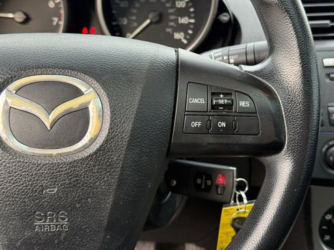 Used 2010 MAZDA MAZDA3 i Touring image 16