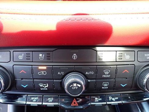 Used 2021 Dodge Durango R/T w/ Blacktop Package AWD/4WD image 22