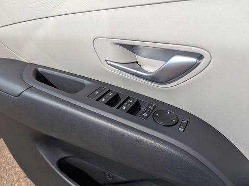 New 2026 Hyundai Tucson SE image 14