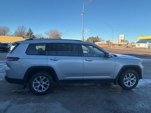 Used 2021 Jeep Grand Cherokee L Limited AWD/4WD image 5