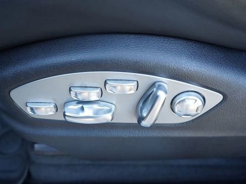 Used 2018 Porsche Macan S image 15