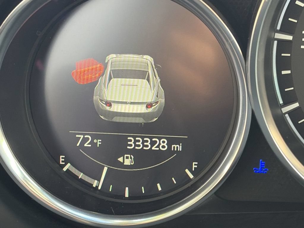 Used 2019 MAZDA MX-5 Miata RF Club RWD image 16