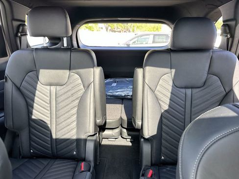Used 2024 Kia Sorento SX Prestige image 42