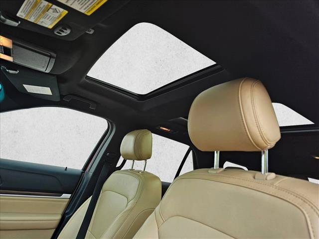 Used 2017 Ford Explorer Limited w/ Equipment Group 301A AWD/4WD image 25