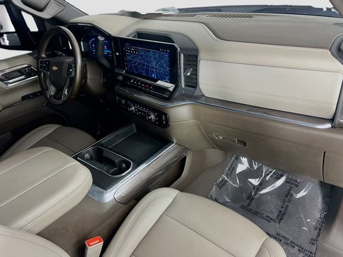 Used 2024 Chevrolet Silverado 3500 LTZ w/ LTZ Plus Package image 30