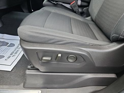 Used 2024 Chevrolet Silverado 1500 LT AWD/4WD image 18