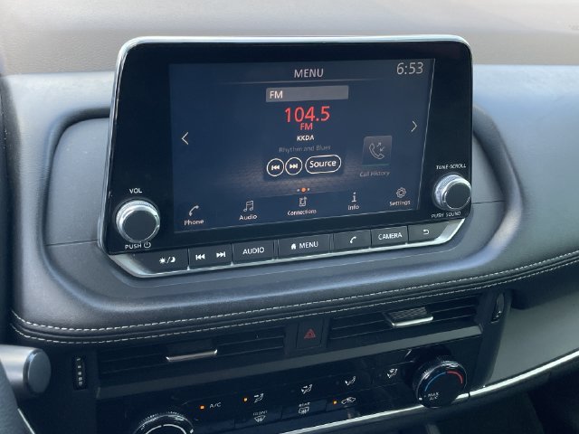 Used 2021 Nissan Rogue S FWD image 16