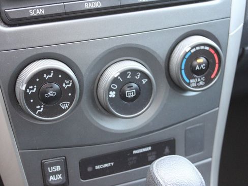 Used 2012 Toyota Corolla S image 8