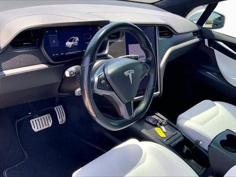 Used 2021 Tesla Model X Performance AWD/4WD image 17