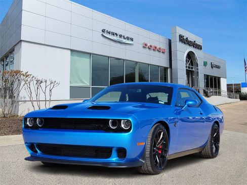 Used 2023 Dodge Challenger SRT Hellcat image 2