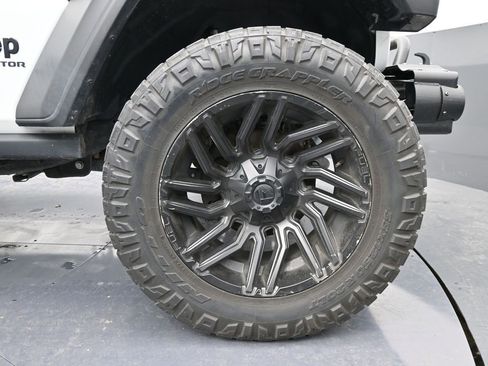 Used 2020 Jeep Gladiator Sport w/ Quick Order Package 24S image 32