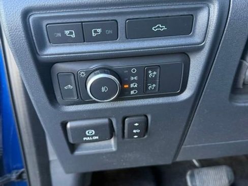 Used 2022 Ford F150 Lariat w/ Equipment Group 502A High AWD/4WD image 14