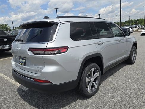 New 2025 Jeep Grand Cherokee L Limited w/ Trailer Tow Package image 3