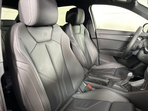 Used 2025 Audi Q3 2.0T Premium w/ Convenience Package image 11