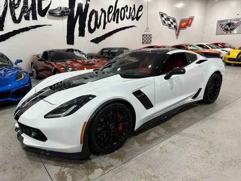 Used 2016 Chevrolet Corvette Z06 w/ 3LZ Preferred Equipment Group RWD image 22