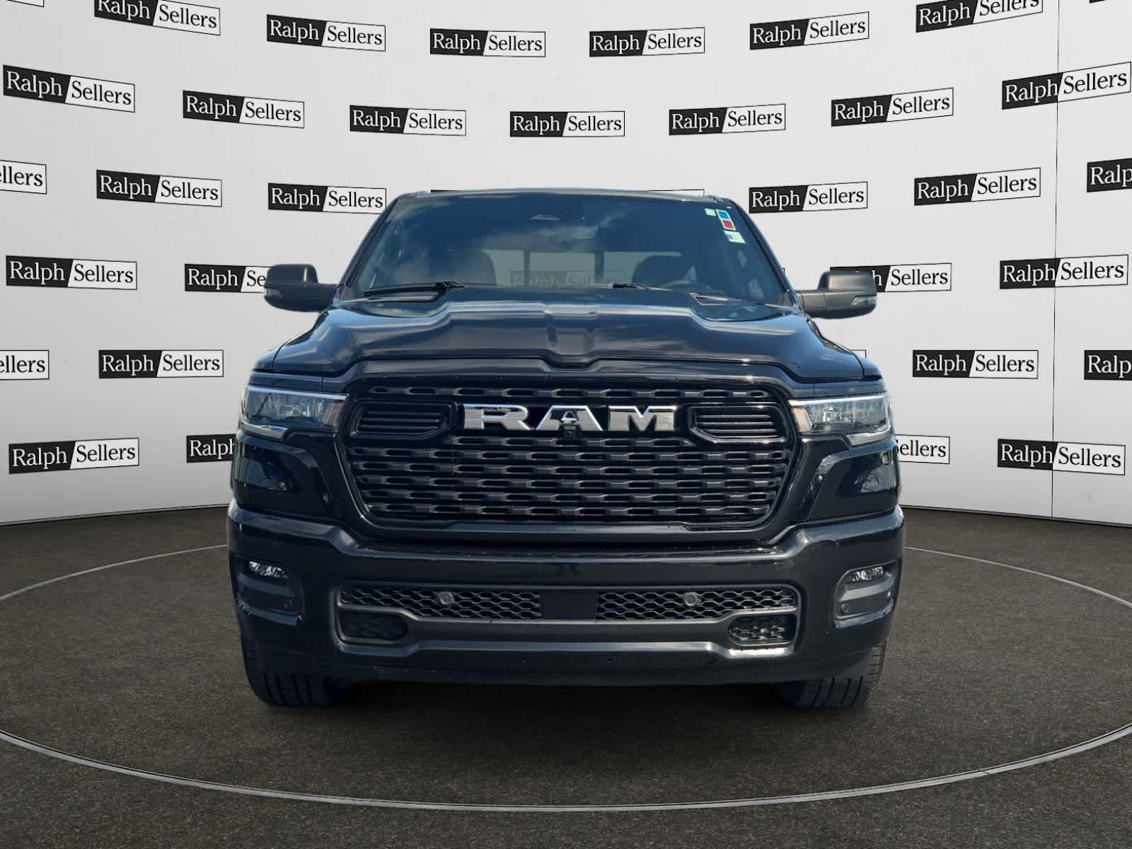 Used 2025 RAM 1500 Big Horn AWD/4WD image 8