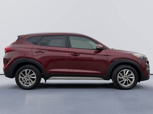 Used 2017 Hyundai Tucson SE Plus w/ Cargo Package image 2