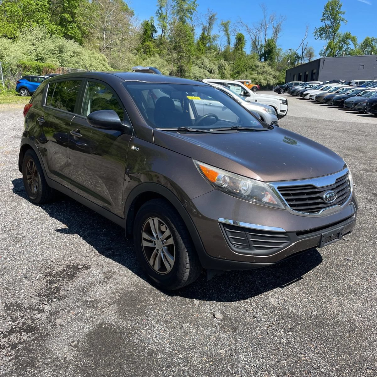 Used 2011 Kia Sportage LX AWD/4WD image 4