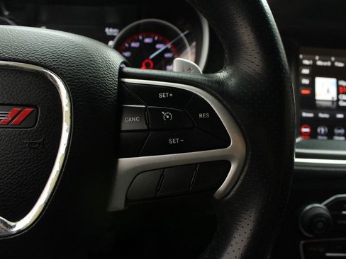 Used 2018 Dodge Charger R/T image 27