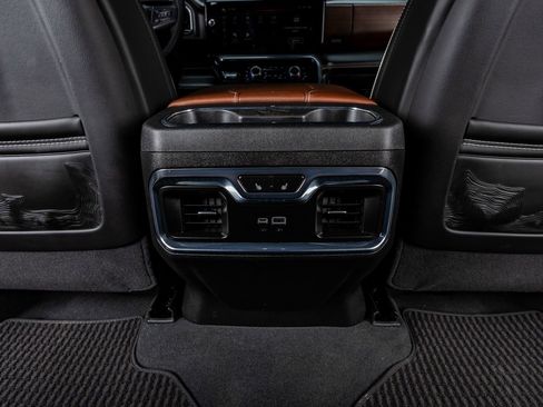 Used 2025 GMC Sierra 1500 Denali Ultimate image 33