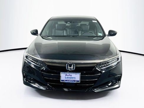 Used 2022 Honda Accord Sport image 2
