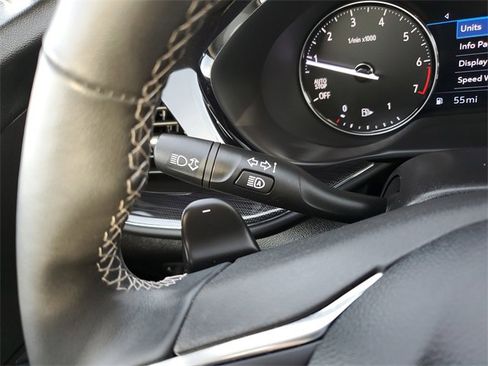 Used 2022 Buick Envision Essence w/ Sport Touring Package image 22