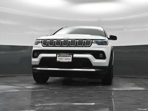 Used 2025 Jeep Compass Limited AWD/4WD image 20