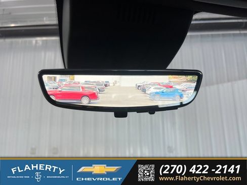 Used 2022 Chevrolet Silverado 1500 ZR2 w/ Technology Package AWD/4WD image 36
